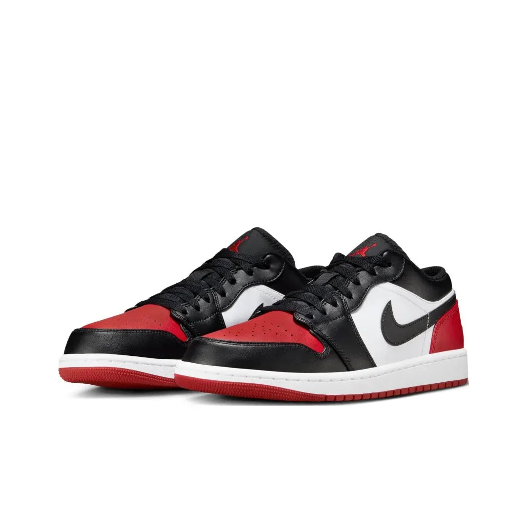 NIKE Air Jordan 1”