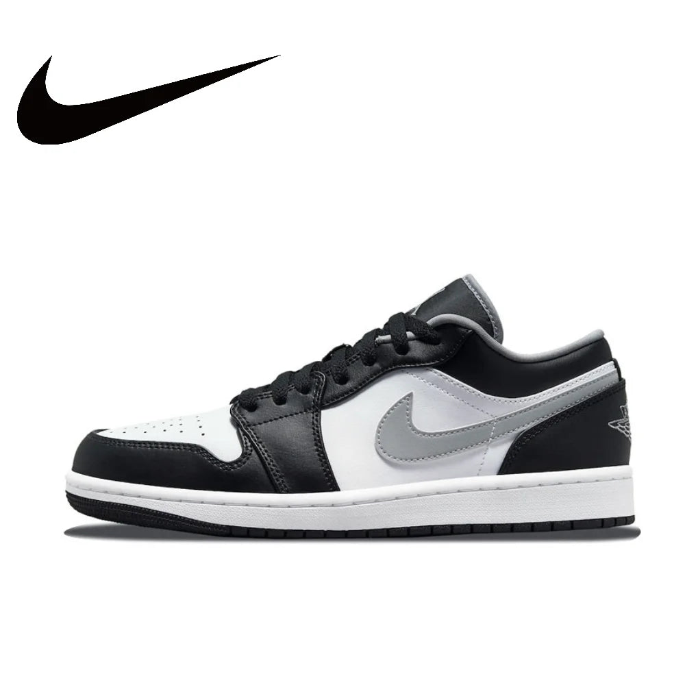 NIKE Air Jordan 1”
