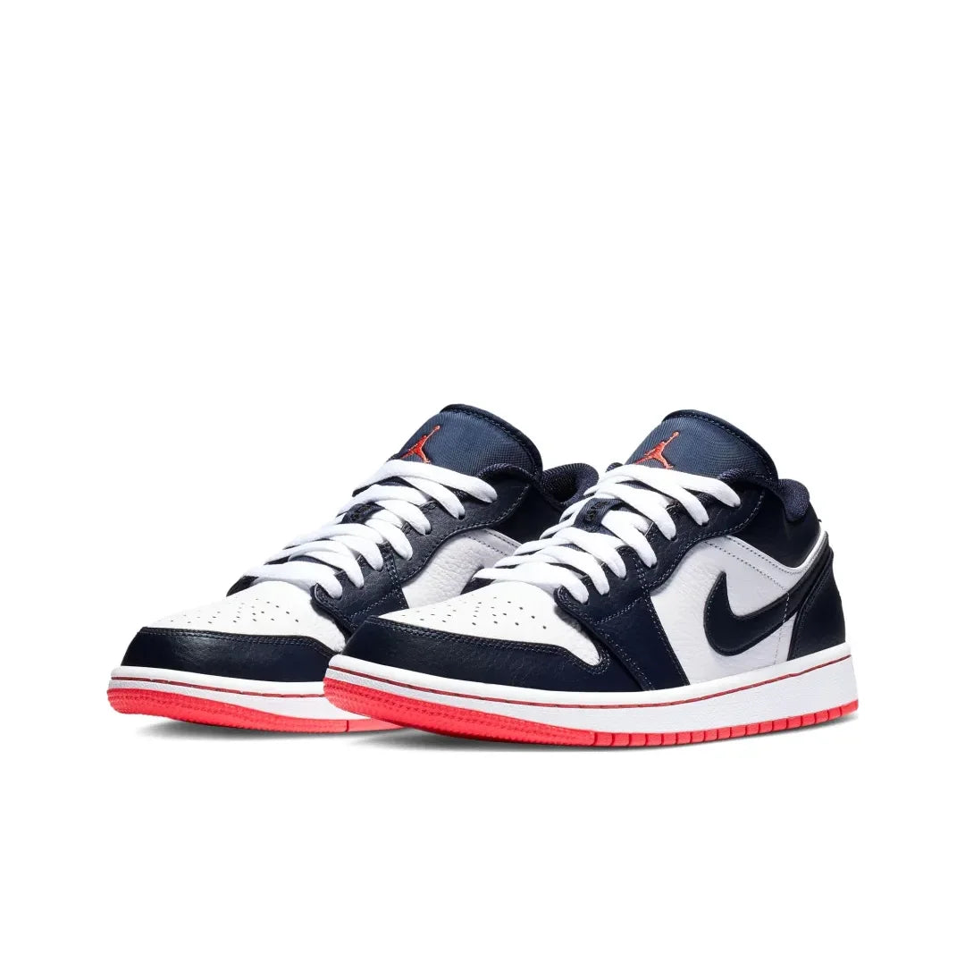 NIKE Air Jordan 1”