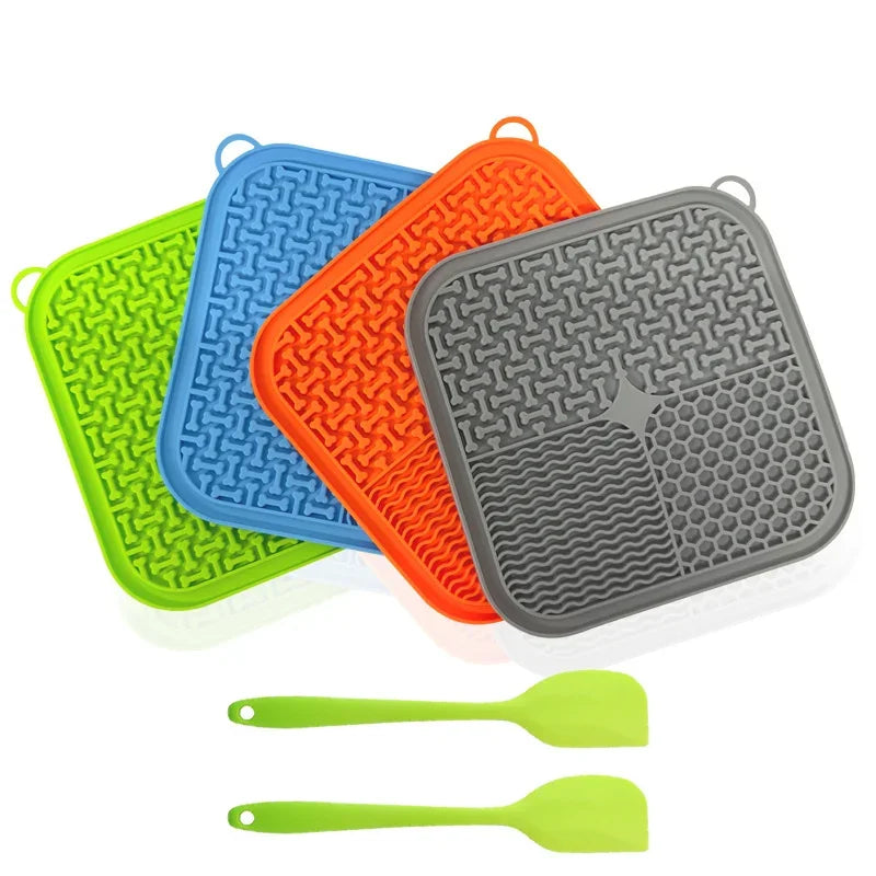 Licking Mat Slow Feeder for Dogs and Cats.
