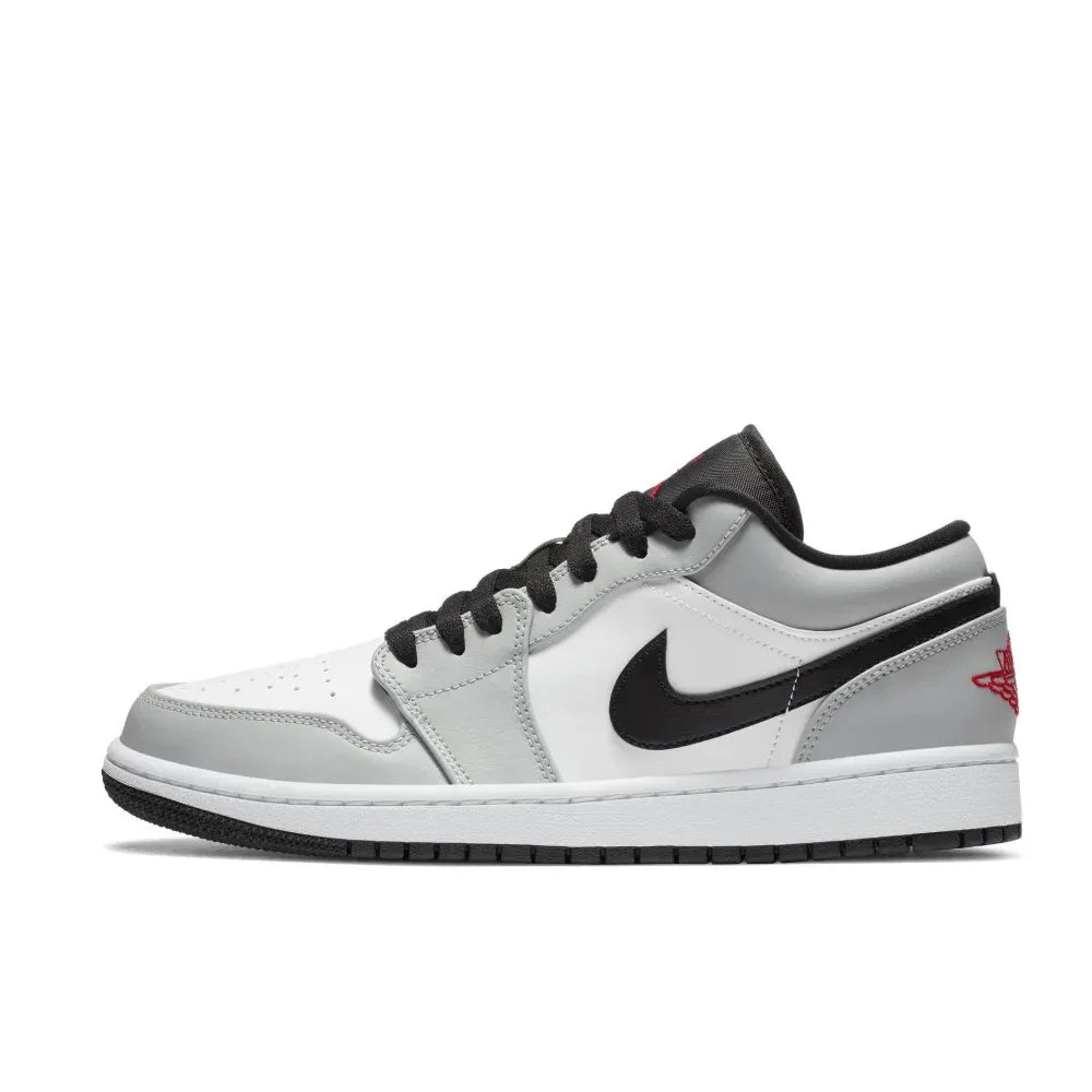 NIKE Air Jordan 1”