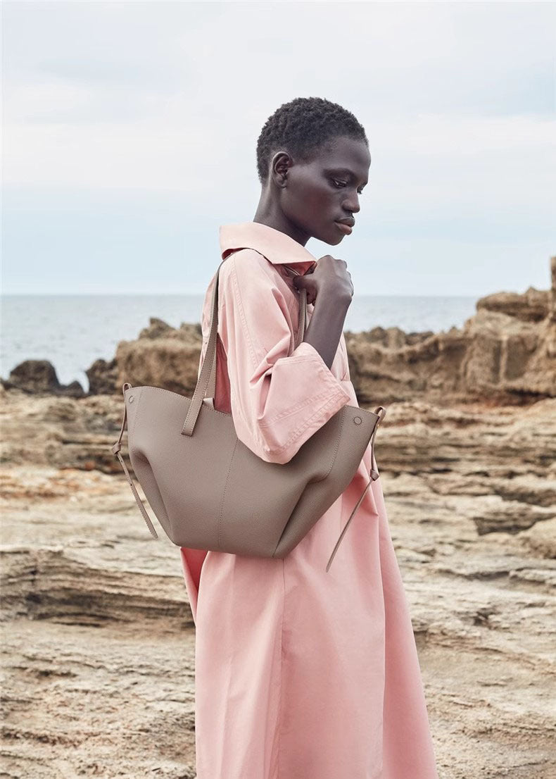 Women's Tote Bag - Chic & Practical Handbag